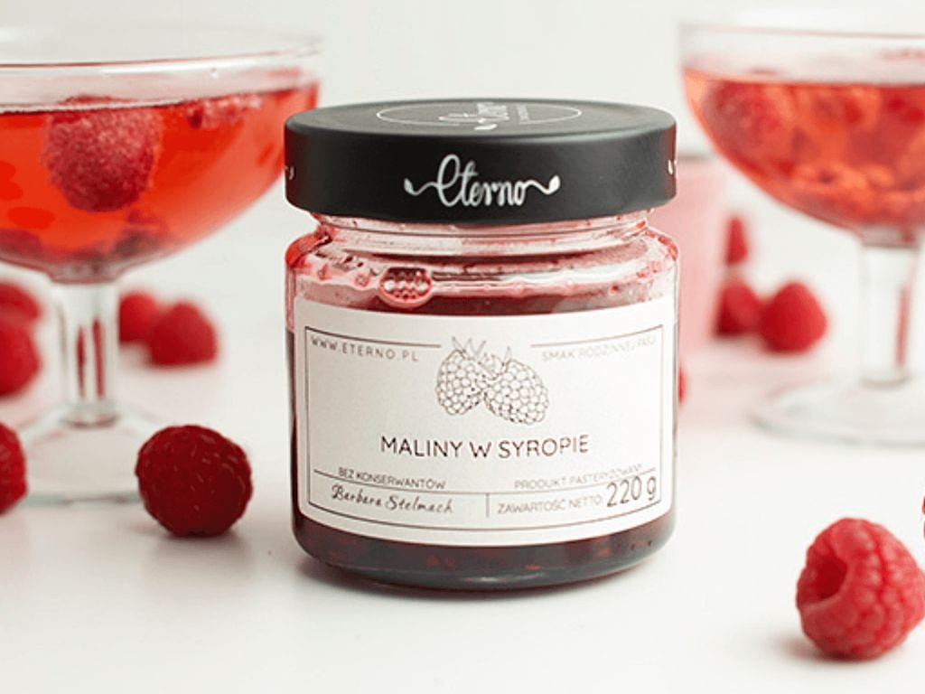 Maliny w syropie – naturalne, aromatyczne owoce w gęstym syropie. Idealne do deserów, naleśników, owsianki i napojów. Intensywny smak malin bez sztucznych dodatków.