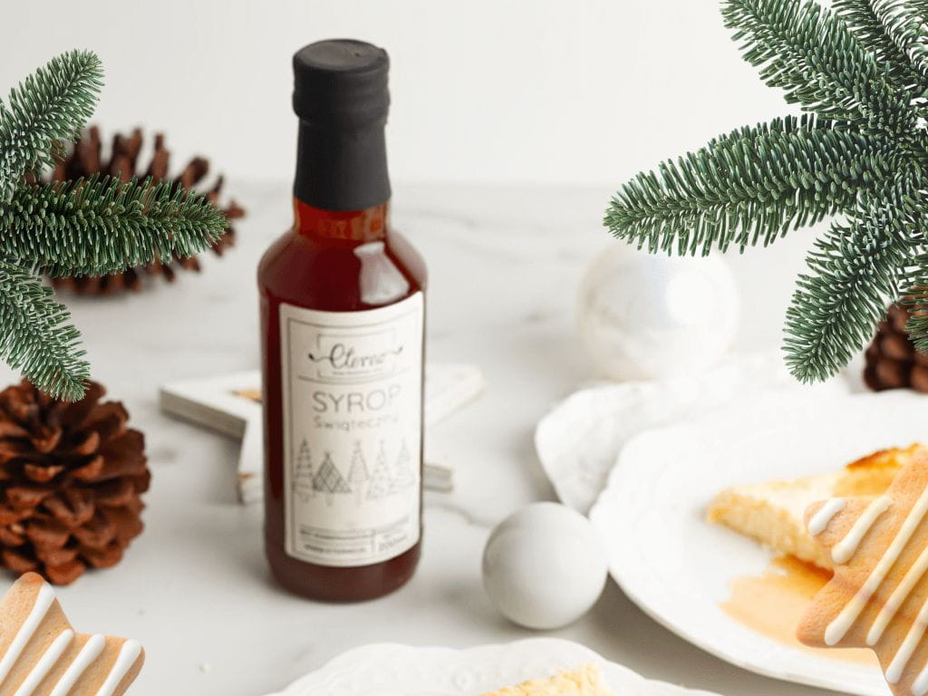 Świąteczny syrop śliwka z imbirem i przyprawami. Aromatyczny, rozgrzewający dodatek do herbaty, deserów, grzańca i wypieków. Naturalny, intensywny smak idealny na zimę