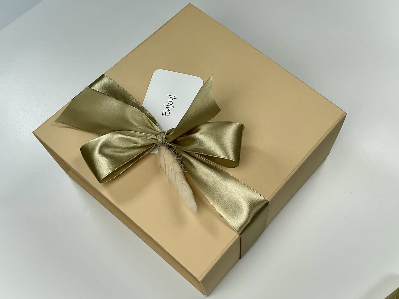 gotowy zapakowany prezent zestaw prezentowy upominek firmowy jubileuszowy biznesowy na urodziny imieniny dla mamy taty pracownika kontrahenta prezent handmade naturalny