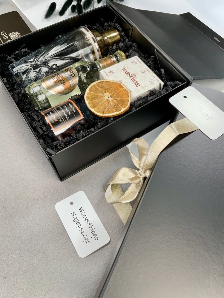 upominek gift dla chłopaka kolegi przyjaciela stylowy elegancki tajemniczy